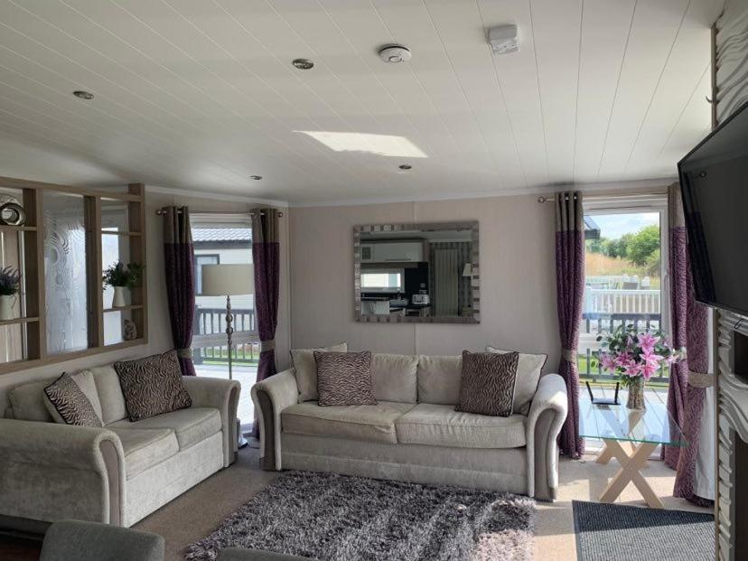 Muscovy Lodge With Hot Tub At Tattershall Lakes Country Park Экстерьер фото